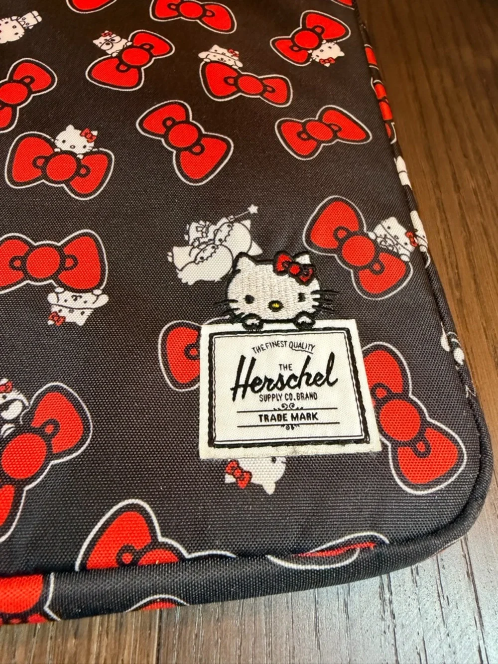 Herschel Supply Co Limited Edition Hello Kitty Sanrio 60th Anniv Padded Sleeve